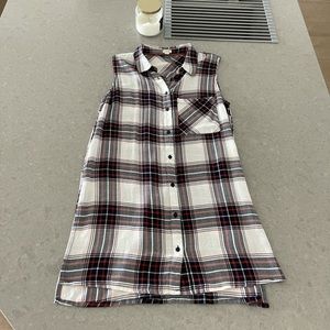 Garage plaid button up